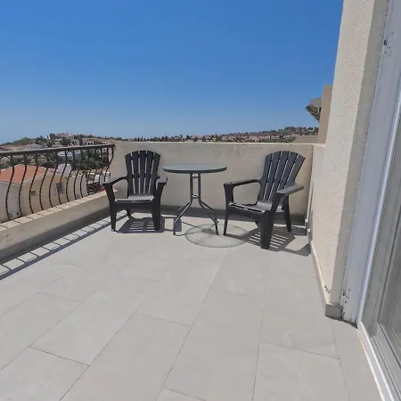 Sunshine Apartment *